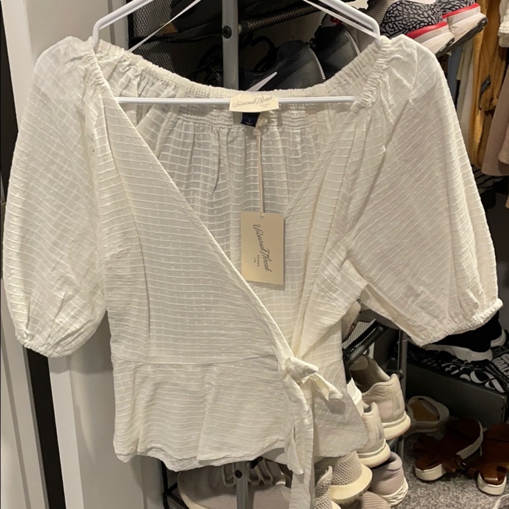 Brand new! Universal Thread blouse!